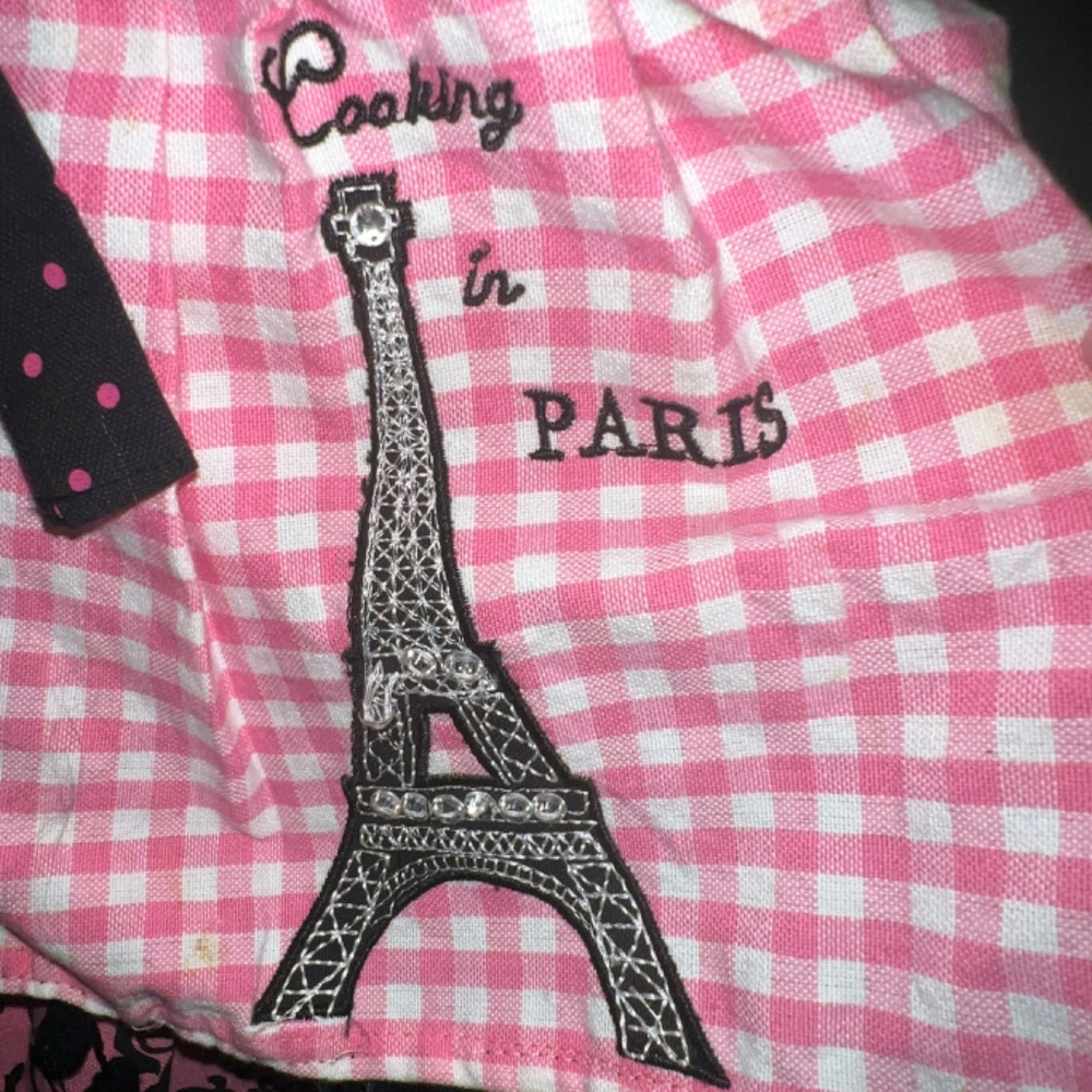 "I'd rather be cooking in Paris" Apron - Picture 3 of 4